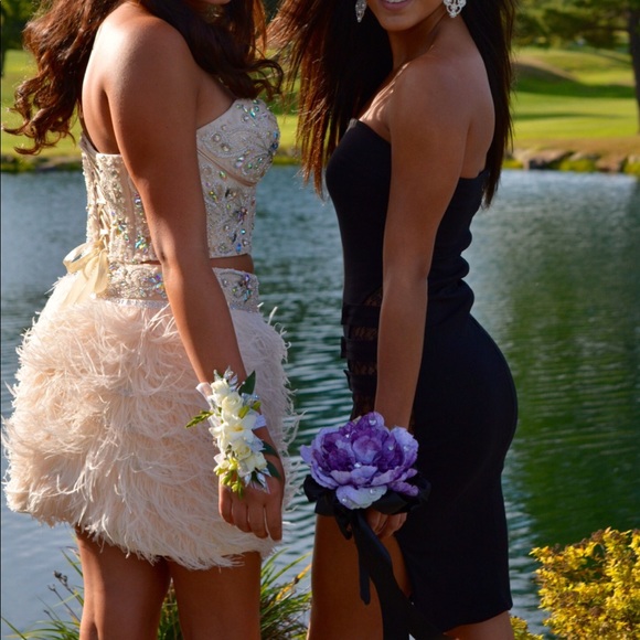 Venice homecoming dress - Picture 3 of 6